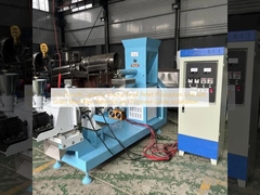 0Línea de producción de pellets para piensos para animales con materias primas para harina de hierba y instalación de guías de ingenieros.