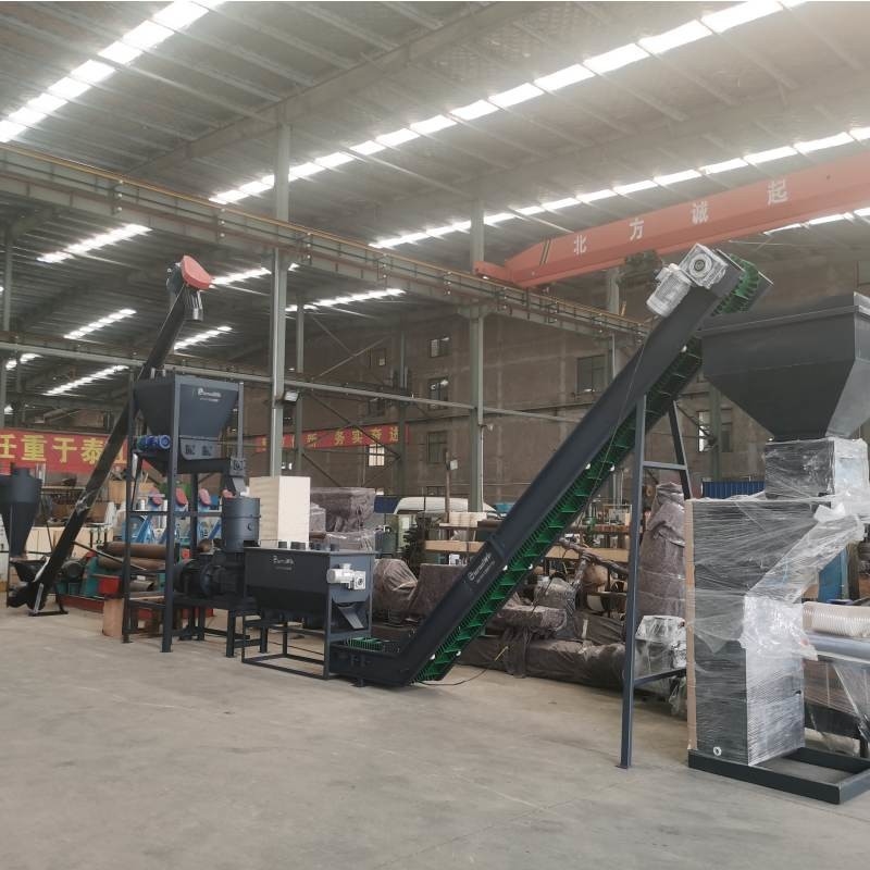 El plano muere la cadena de producción de la pelotilla de la paja 0.5-10t/H de los 6-8M M