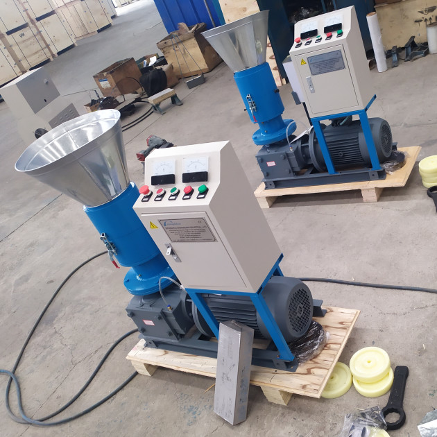 Molino de martillo de madera Aserrín Pelletos de combustible para la fabricación de maquinaria hogar 100-150KG/H Molino eléctrico de pellets de madera