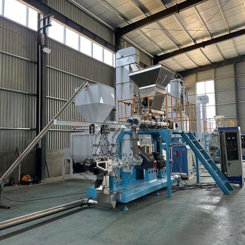 Extrusor de alimentación para peces de tornillos gemelos Tilapia máquina flotante de producción de alimentos para peces CE / SGS certificado