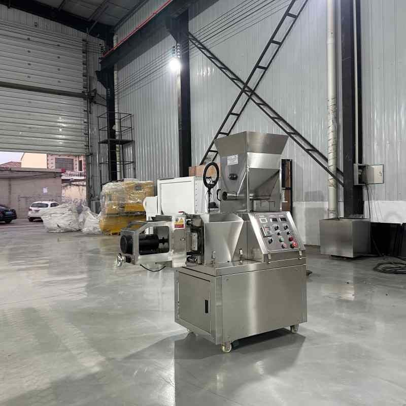 máquina de producción de alimentos para extrusora de alimentos para gatos y perros, bocadillos de maíz inflados