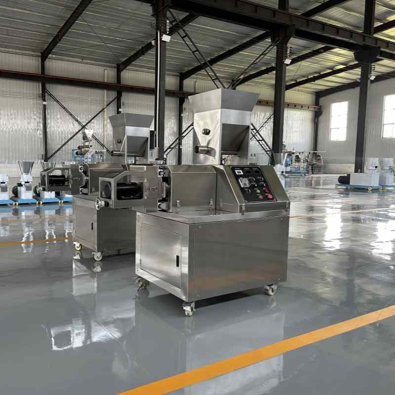 máquina de producción de alimentos para extrusora de alimentos para gatos y perros, bocadillos de maíz inflados