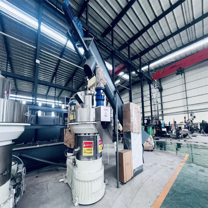 Molino de pellets de madera de anillo de alta eficiencia para combustible de biomasa con construcción robusta y diseño fácil de usar